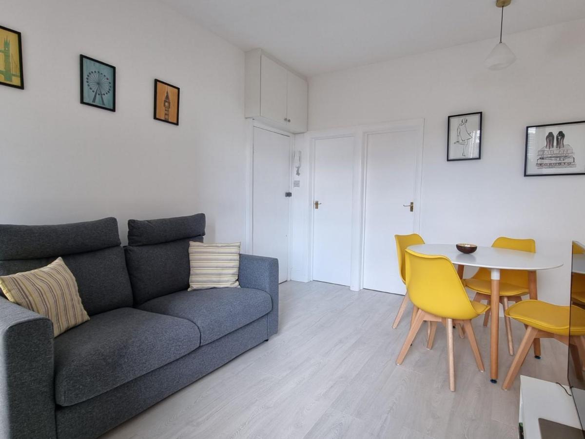 Pass The Keys Wimbledon Hideaway Apartment London Exterior photo